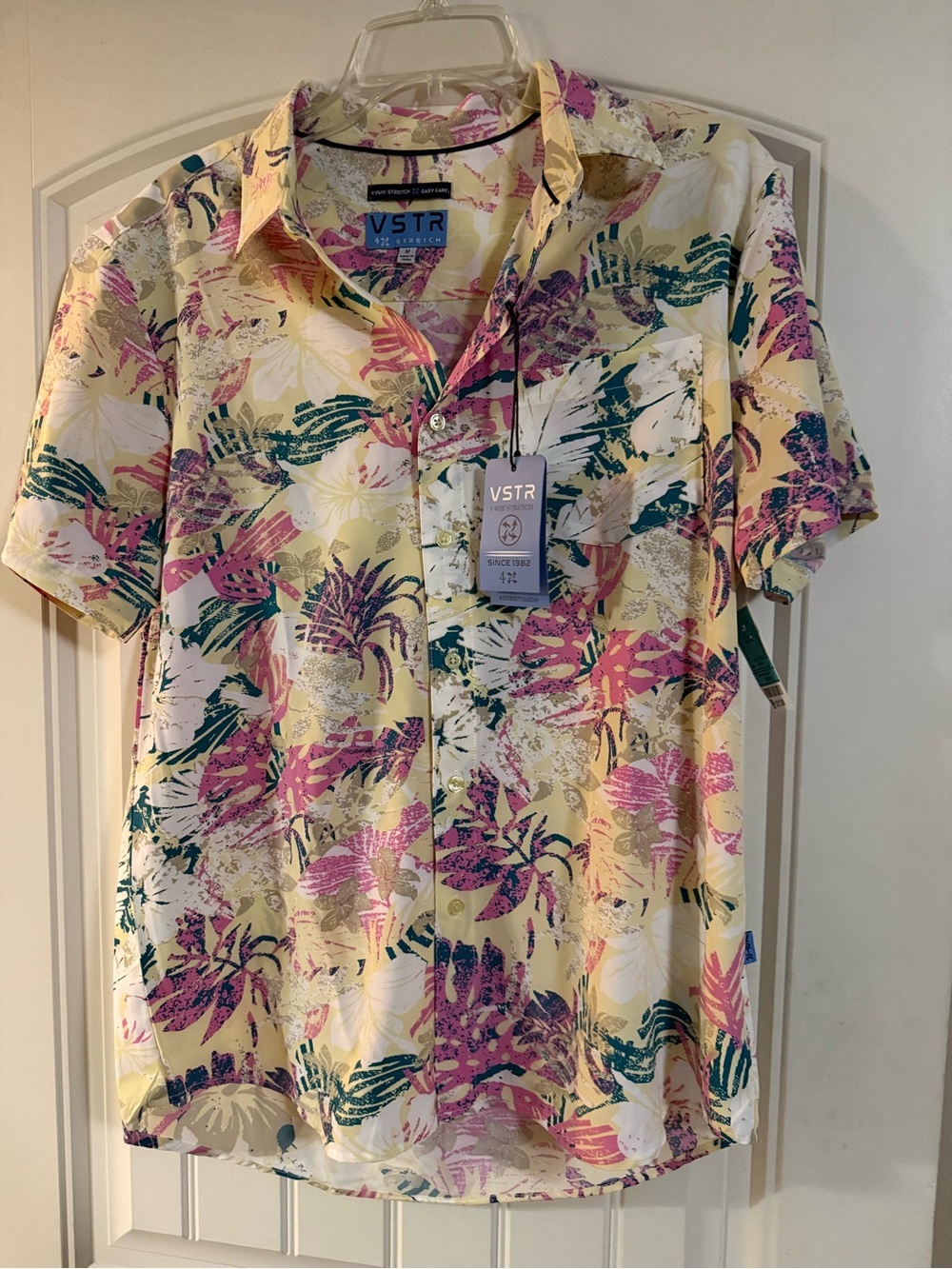 Men’s Short Sleeve Tropical Button-Up Shirt in Yellow Floral